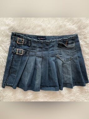 Y2K Dark Blue Pleated Denim Mini Skirt with Side Buckles